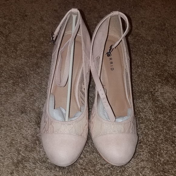 Torrid Wedges - Picture 2 of 6